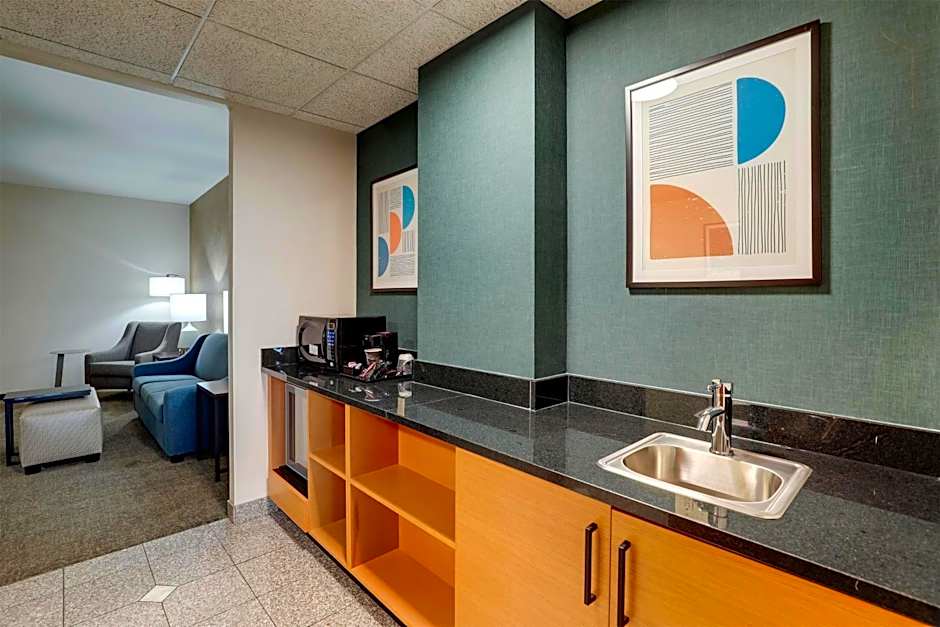 Drury Inn & Suites Dayton North