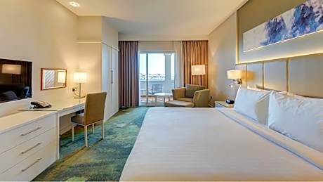 Premium Lake View King Room with Balcony