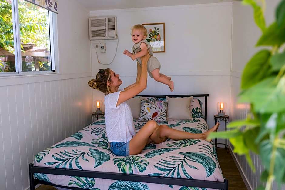 On The Wallaby Eco Lodge