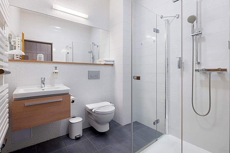 Hotel Vinice Hnanice