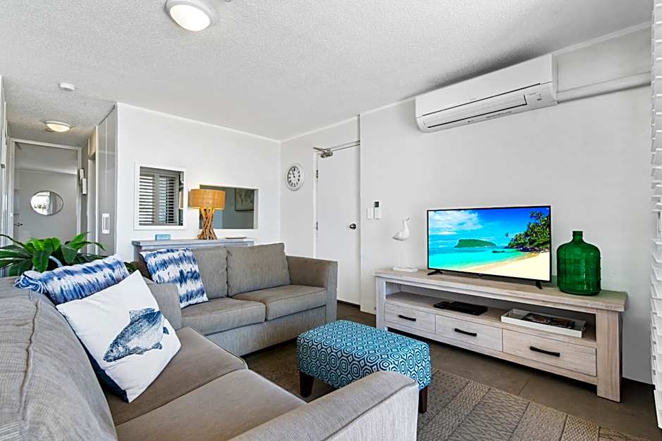 Mylos Holiday Apartments