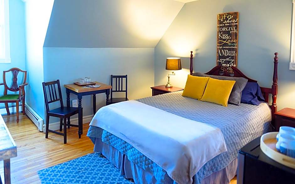 Ye Olde Argyler Lodge