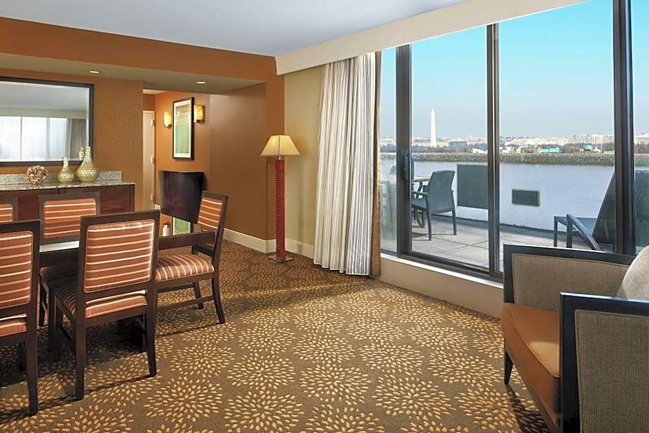 DoubleTree By Hilton Hotel Washington DC - Crystal City