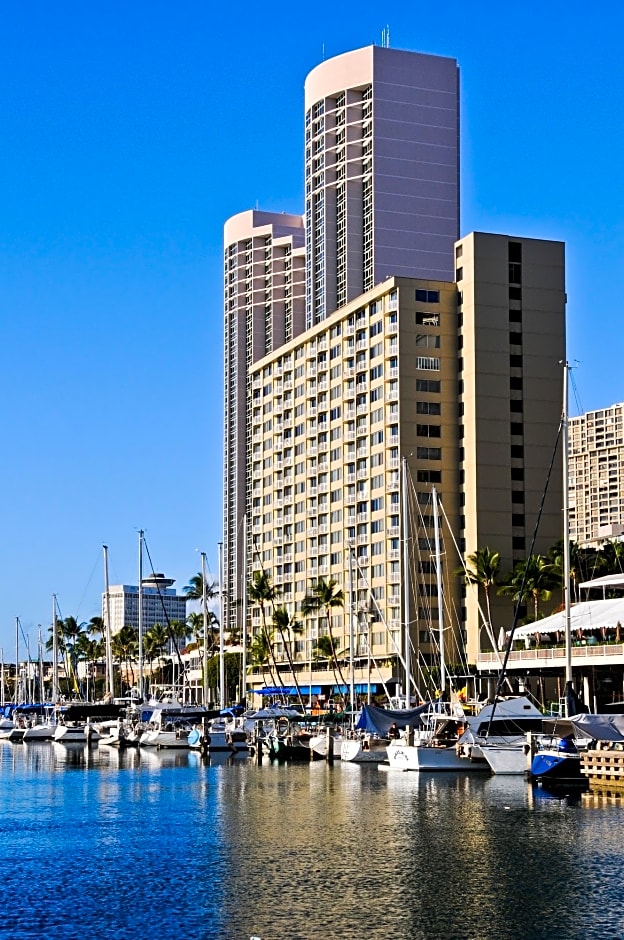 Marina Hawaii Vacations At Ilikai Marina