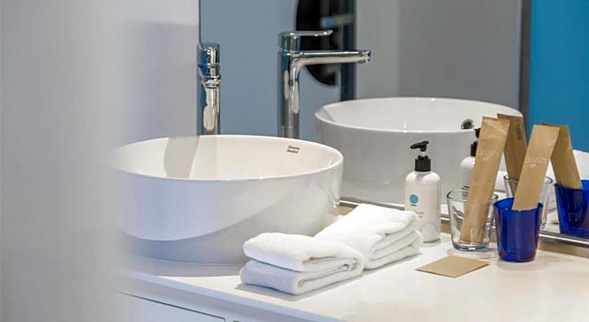 Tru by Hilton Viet Tri City Centre