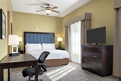 King Studio Suite - Hearing Access/Non-Smoking