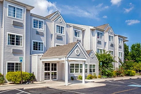 Microtel Inn and Suites - Salisbury