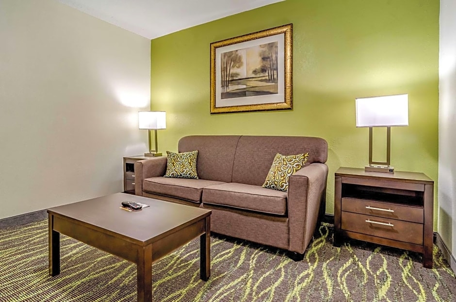 Quality Inn & Suites Creedmor - Butner