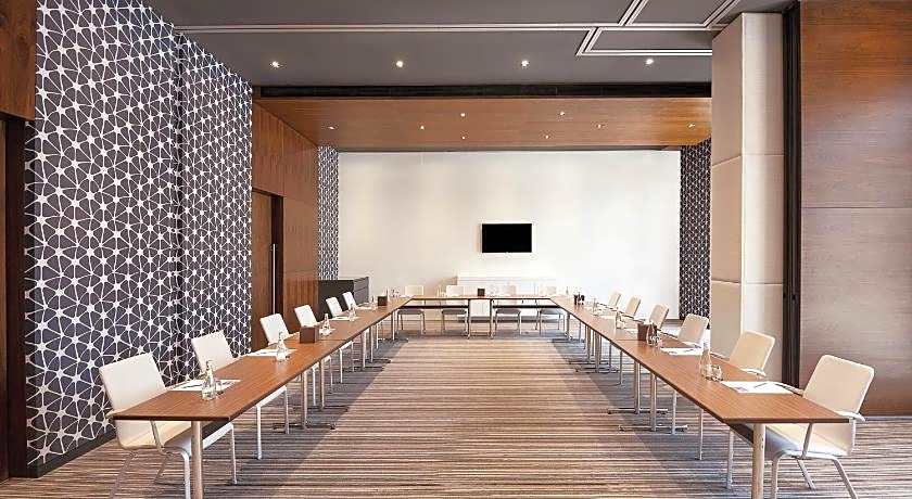 Hyatt Place Dubai Wasl District