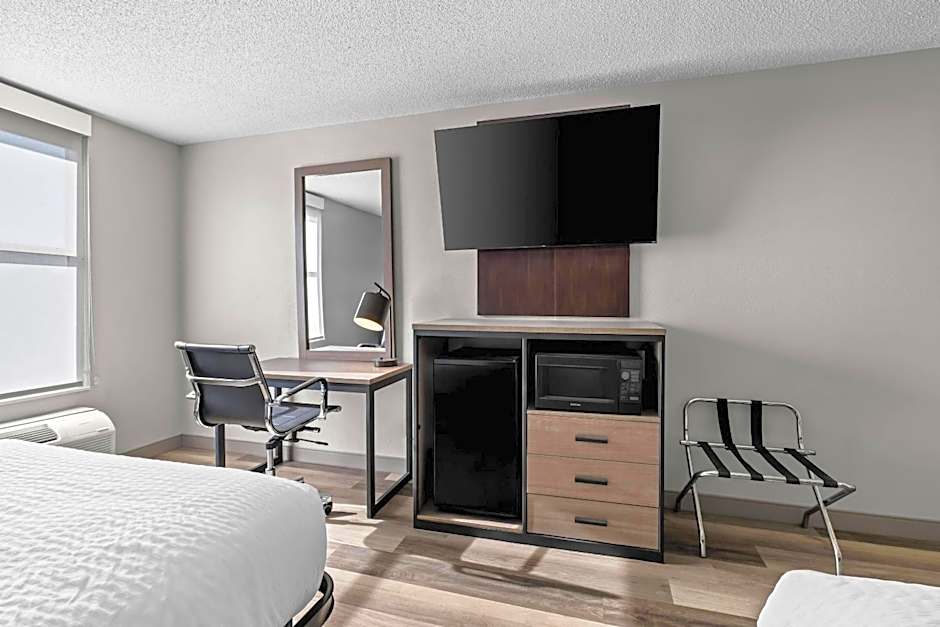Clarion Pointe