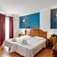 I AM La Posada Hotel and Apartment