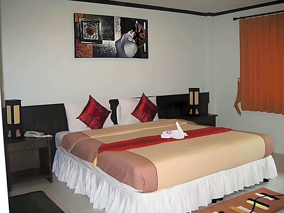 The Nice Patong Hotel