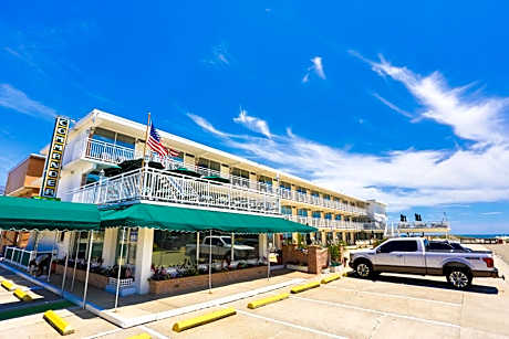 Commander by the Sea Motel