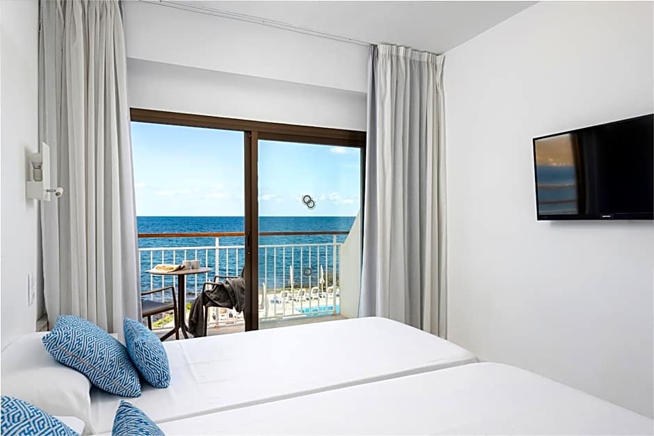 2 Beds, Sea View — 10 fotoğraftan 1. fotoğraf