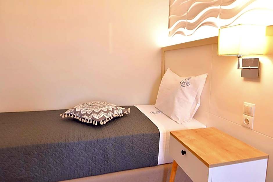 Alonia Hotel