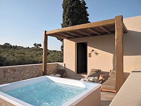 Elite Suite with private jacuzzi veranda and partial sea view
