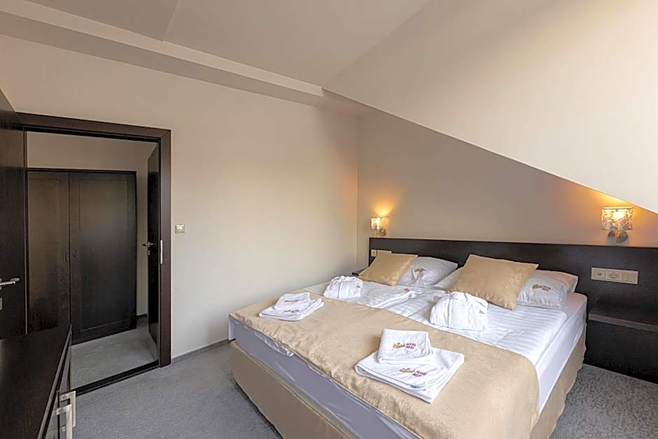 Bazilika alatt Panzió