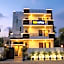 FabHotel The Maple Stays - Nr. Leisure Valley Park, Iffco Chowk