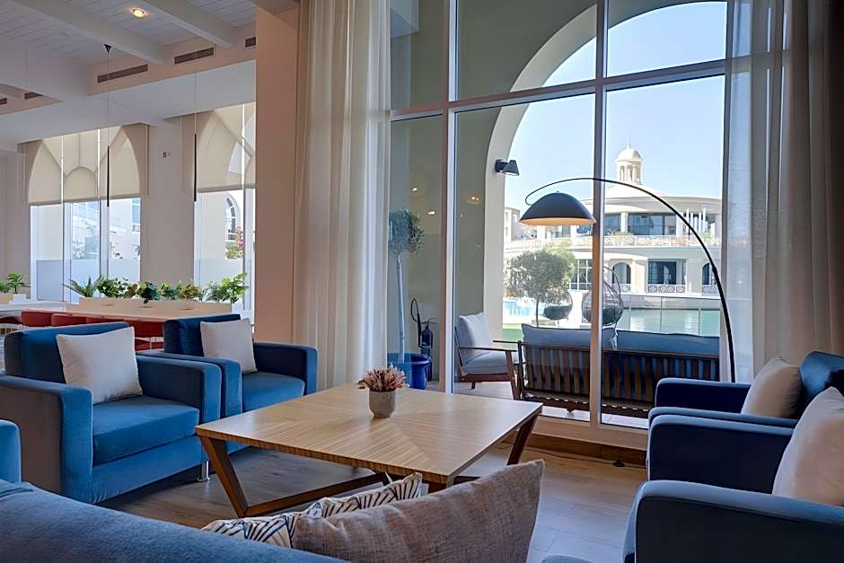 Millennium Lakeview Hotel