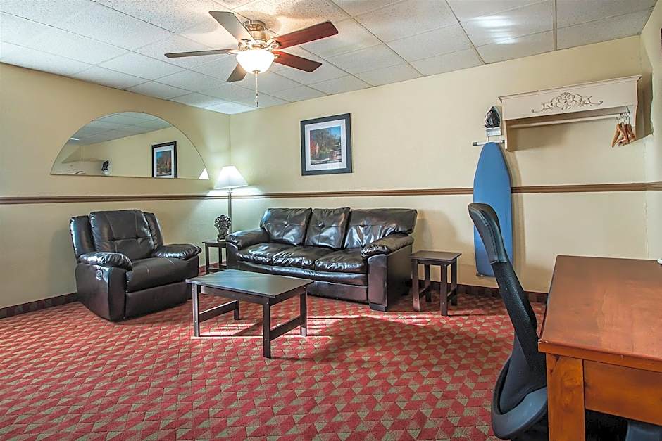 Quality Inn East Dubuque