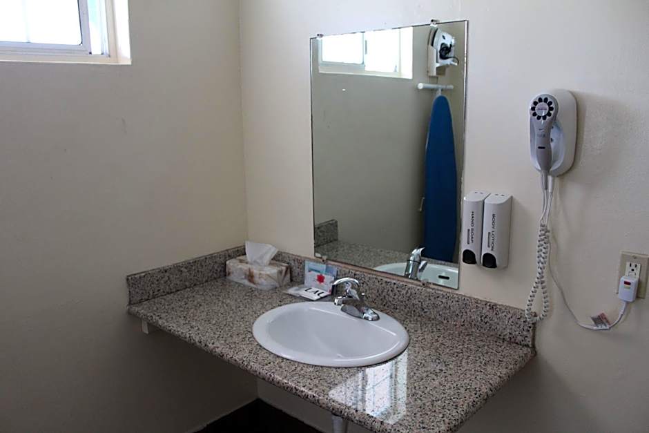 Riverside Inn & Suites Santa Cruz