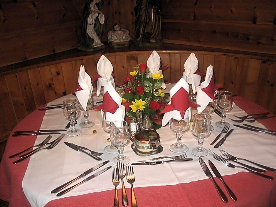 Rifugio Capanna Passo Valles