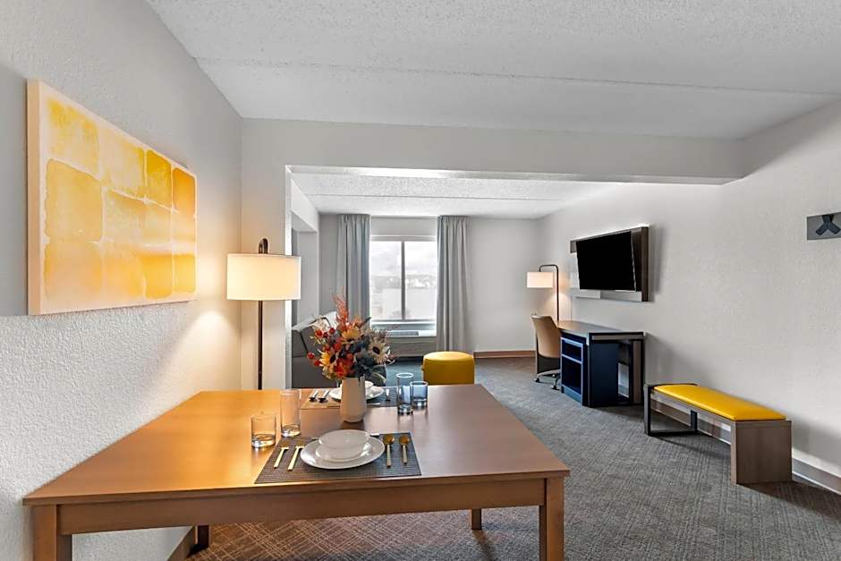 Comfort Suites Austin Airport