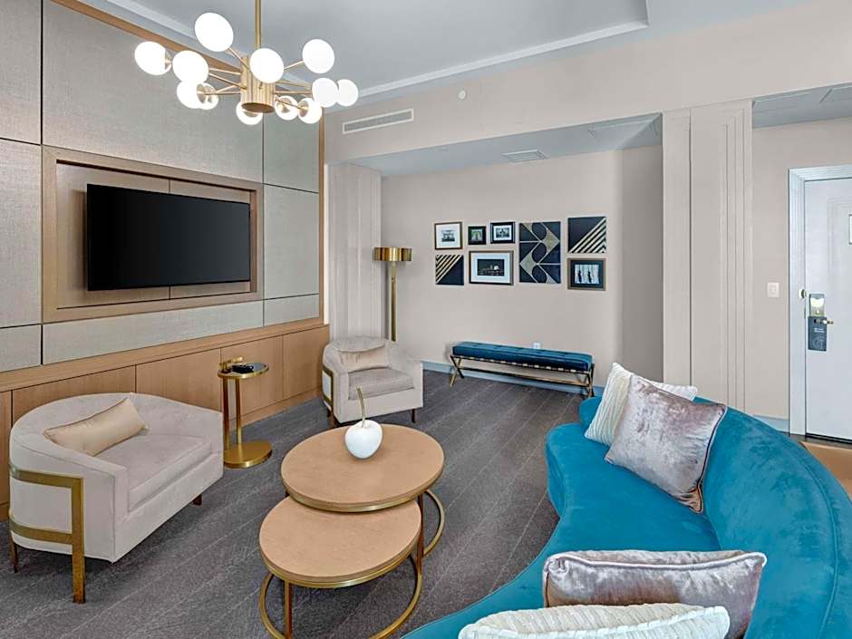 Tulsa Club Hotel Curio Collection By Hilton