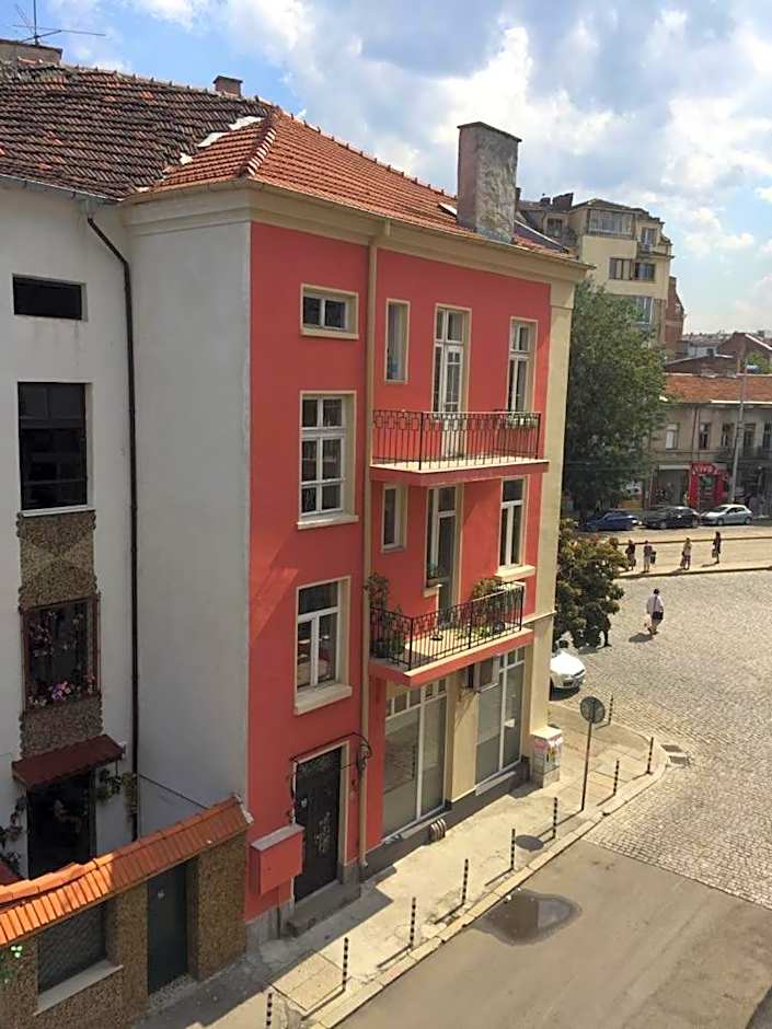 Elegance on a Budget - Rooms for Rent in Sofia Center