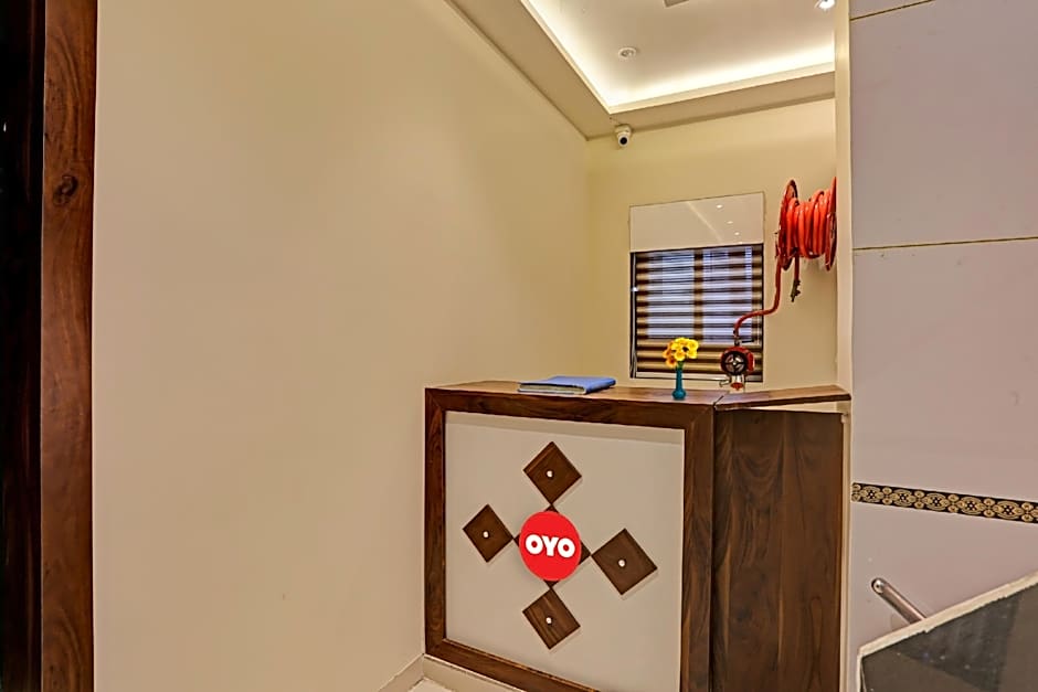 Flagship Nandi Palace Lodging And Boarding – Bombay/ Mumbai, KY