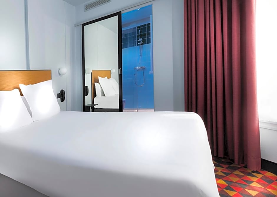 Libertel Canal Saint Martin