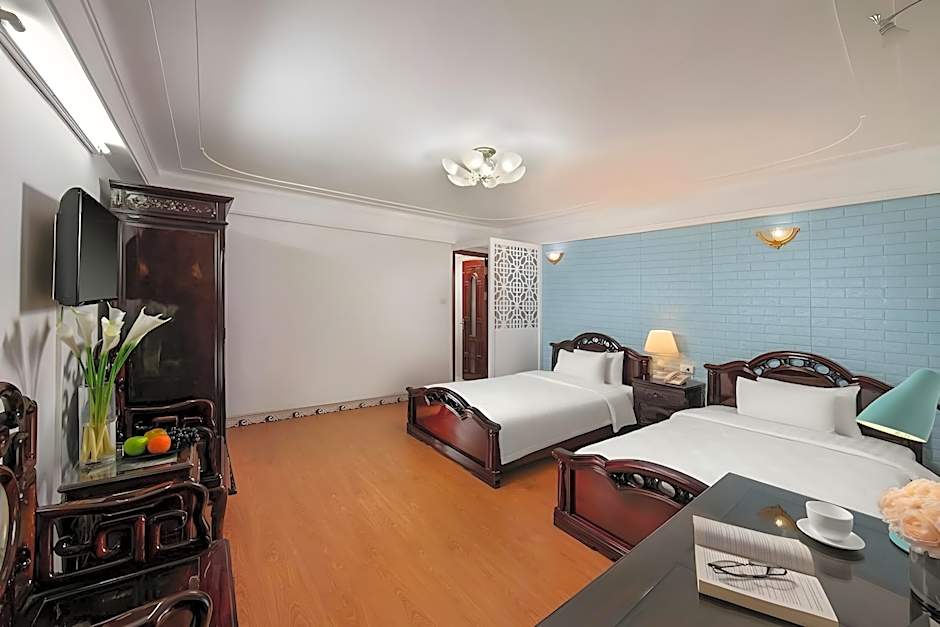 Little Diamond Hotel