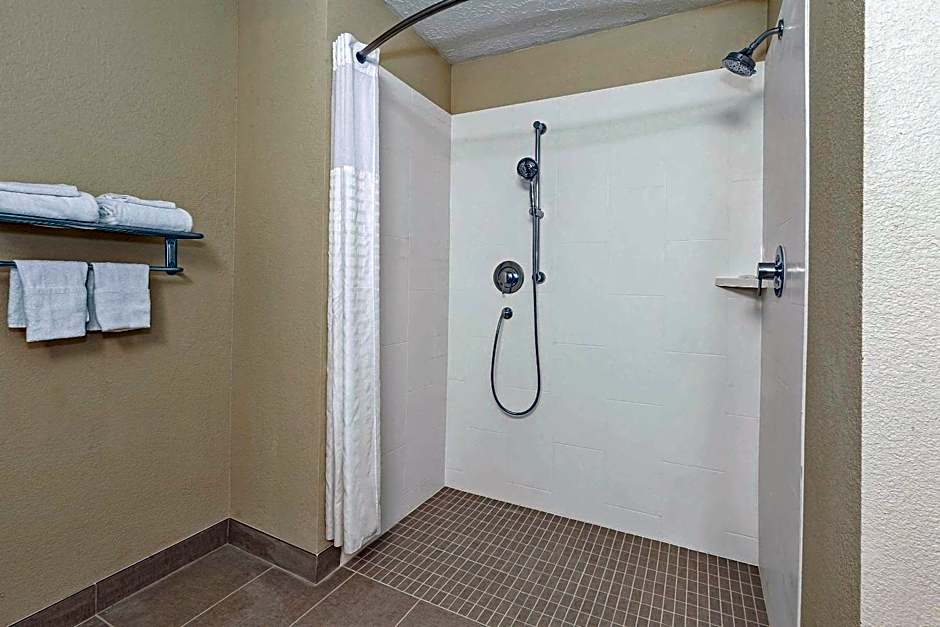 Comfort Inn Whitehall Near Michigan's Adventure