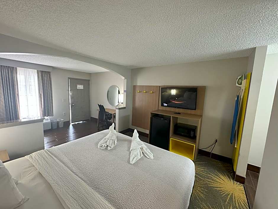 Days Inn & Suites by Wyndham Tuscaloosa - Univ. of Alabama