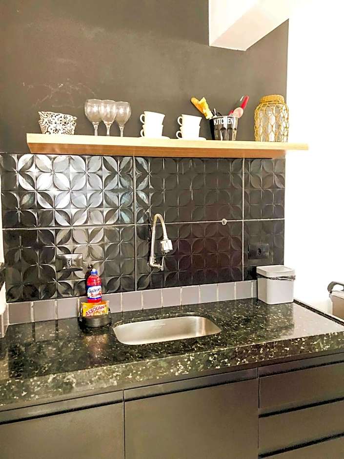 AMETISTA 2 - 101 · A-01: Apê equipado e estiloso na praia de Jatiúca