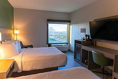 Queen Room with Two Queen Beds - Non-Smoking