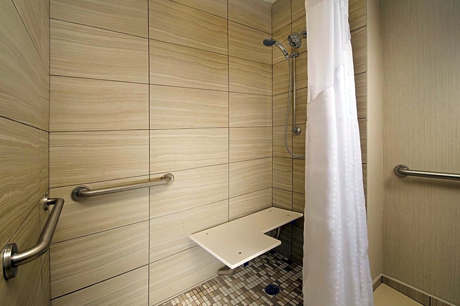 Holiday Inn El Paso Airport By IHG
