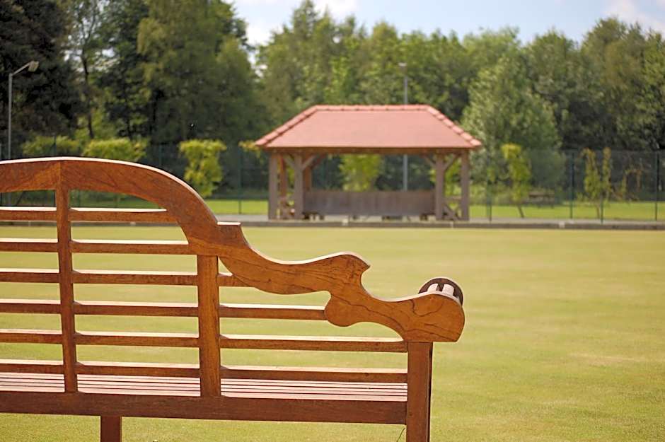 Hollicarrs - Newlands