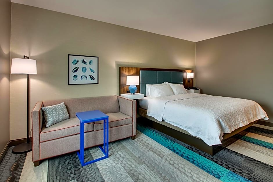 Hampton Inn & Suites By Hilton Southport