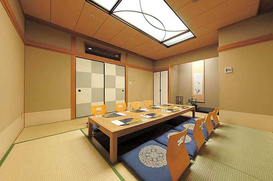 Takarazuka Washington Hotel