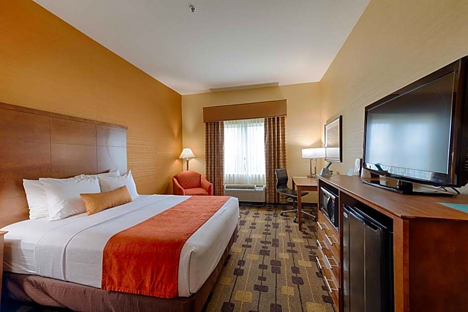 Best Western Plus Delta Inn & Suites