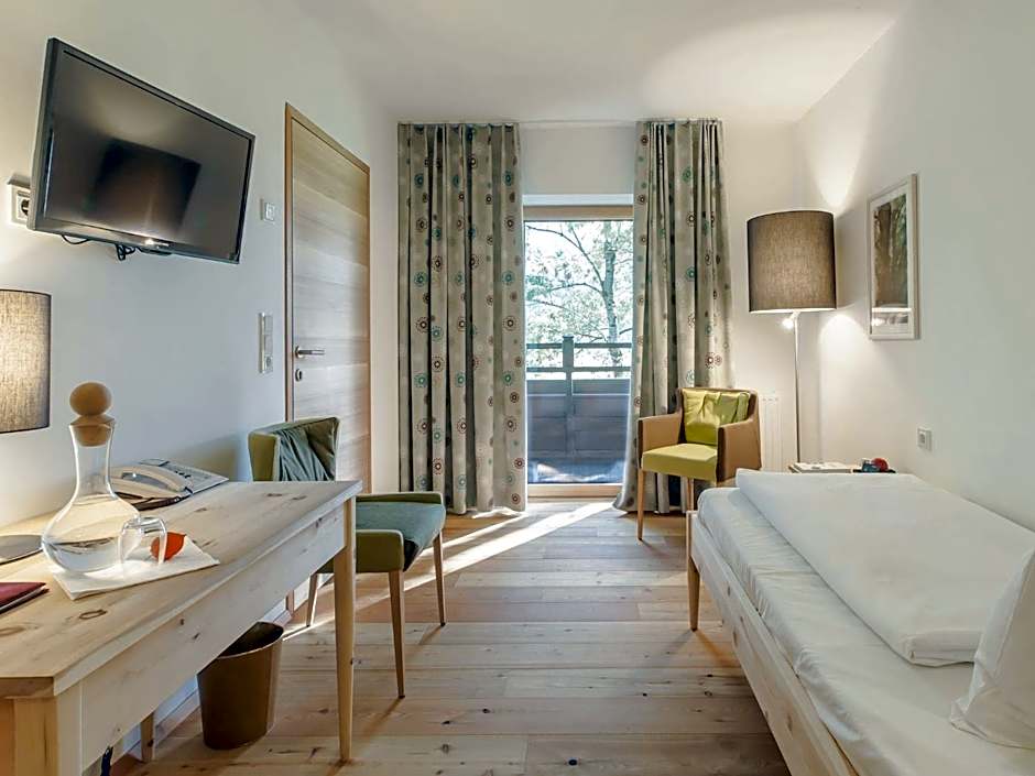 Hotel Zur Schanz – Ebbs, MO