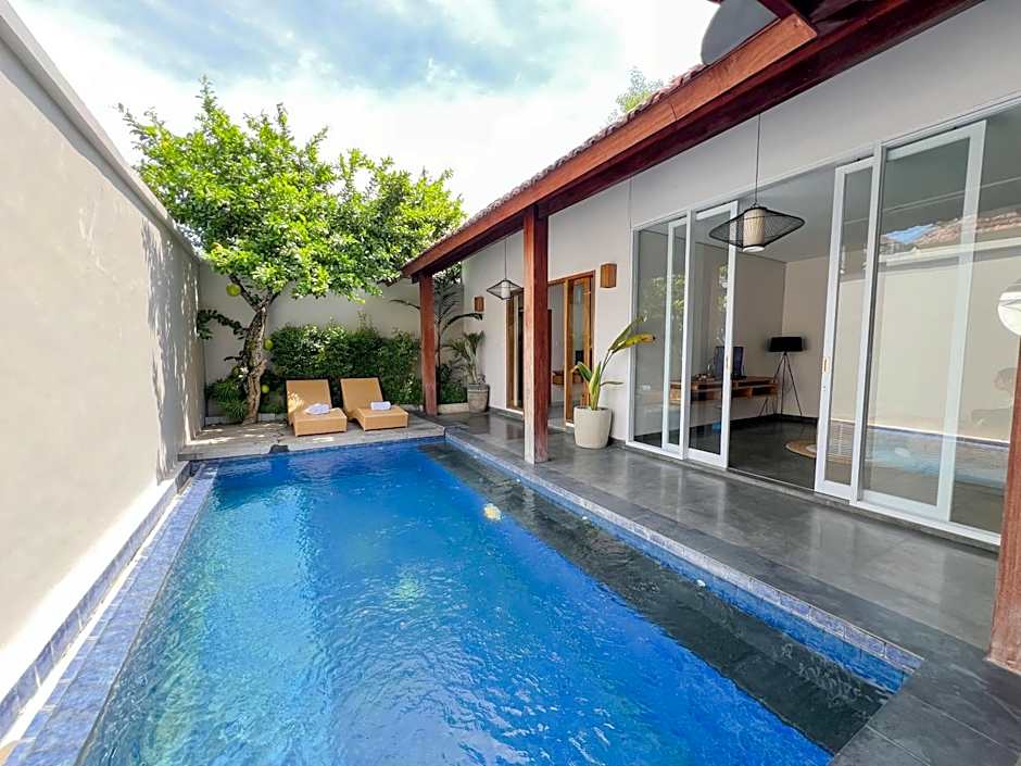 Apple Villa & Suite Seminyak