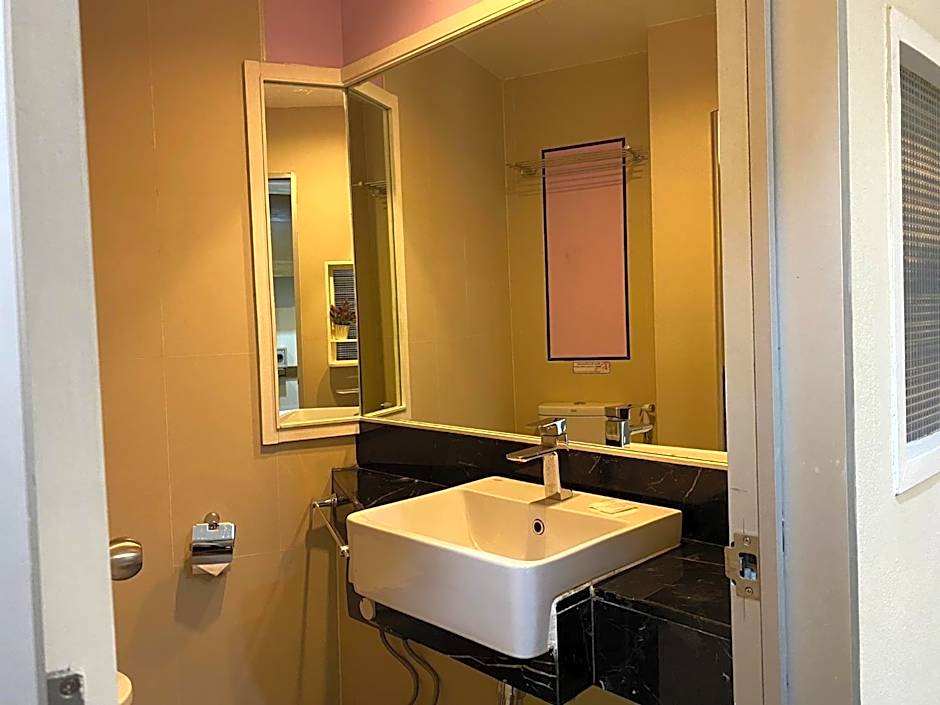 Vinary Hotel Sukhumvit - SHA EXTRA Plus