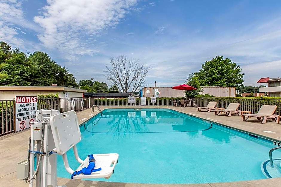 Quality Inn & Suites Easley - Greenville