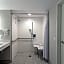 Holiday Inn Express Hotel & Suites Pasadena-Colorado Boulevard