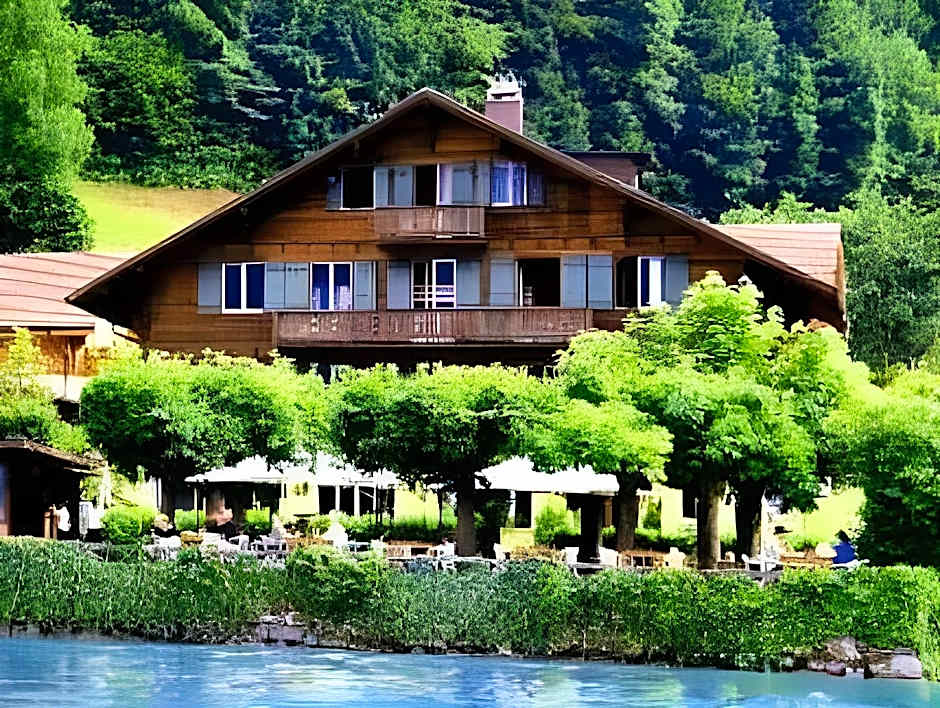 Lake Lodge Hostel