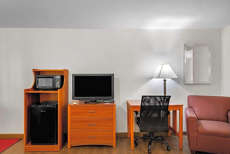 Econo Lodge Miles City I-94