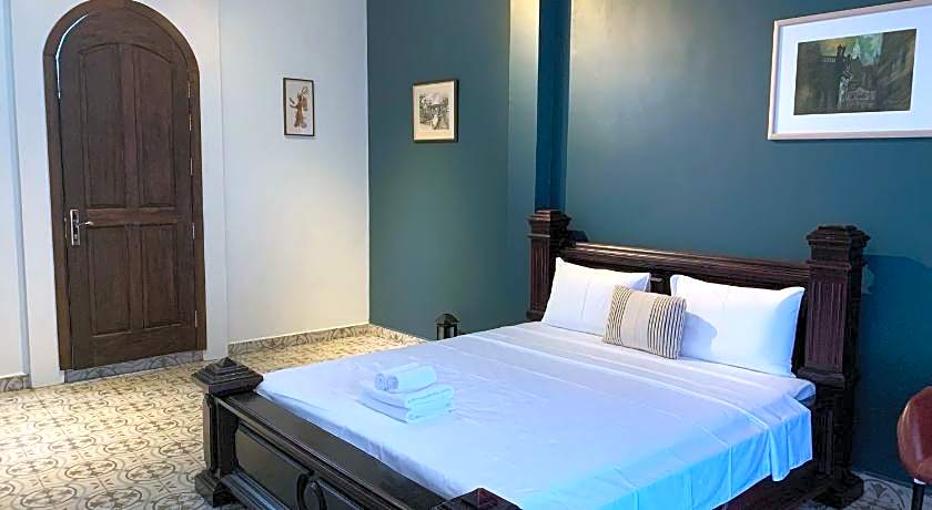 The J Break Boutique