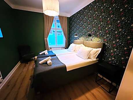 Standard Double Room with Shared Bathroom